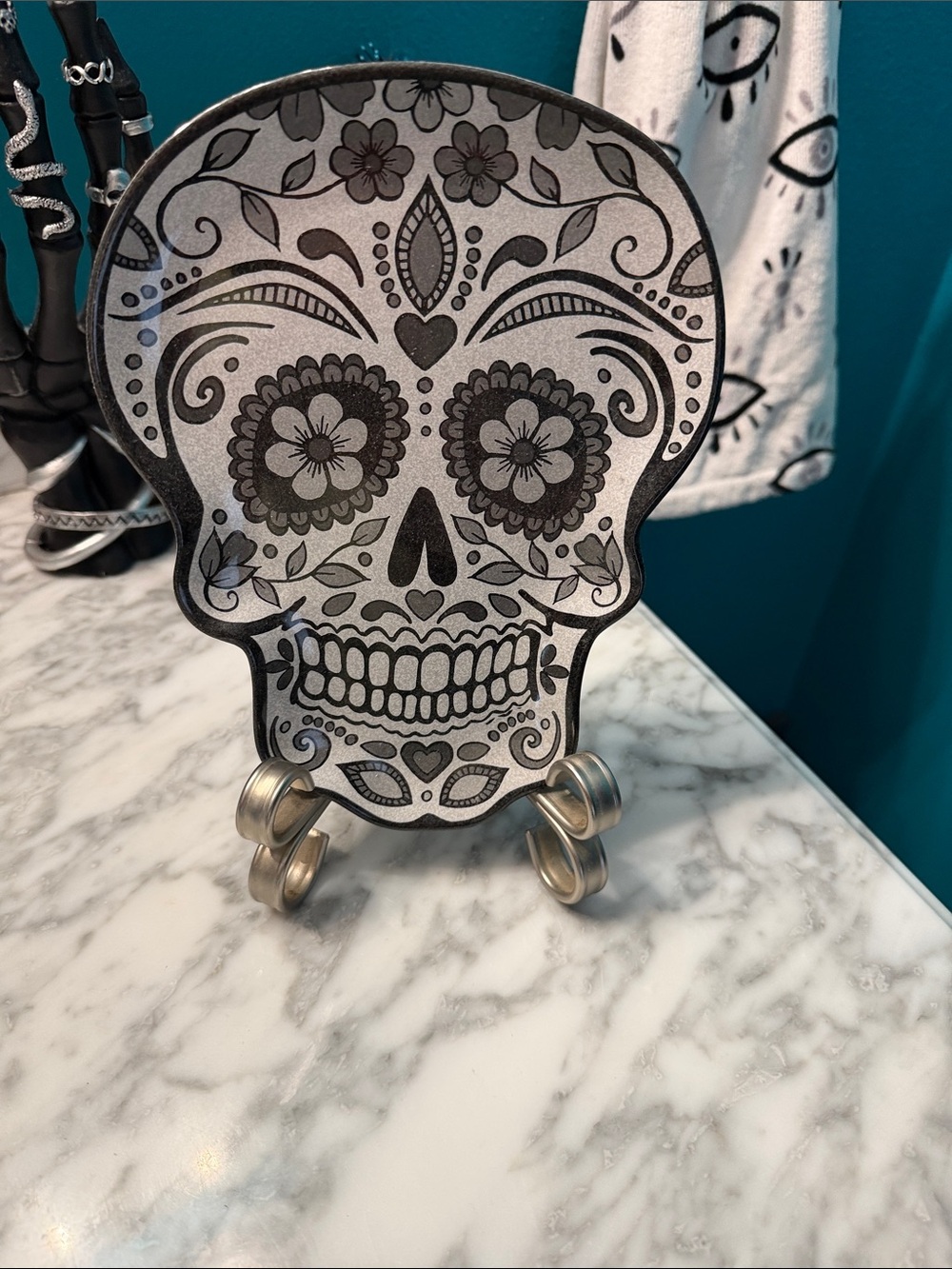 Black & White Sugar Skull Decorative Plate